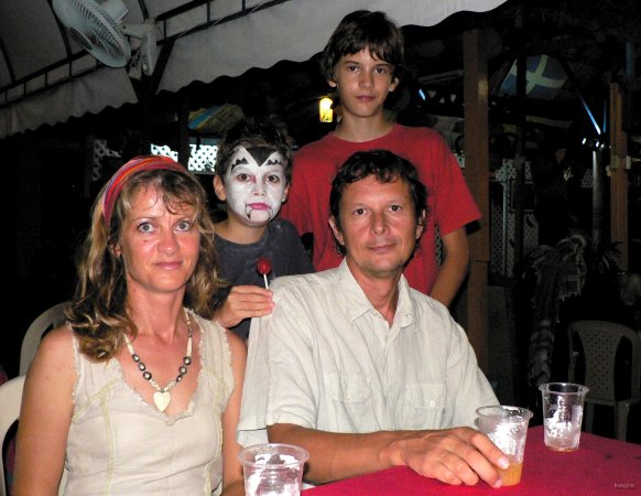 32- Imagine a Haloween 